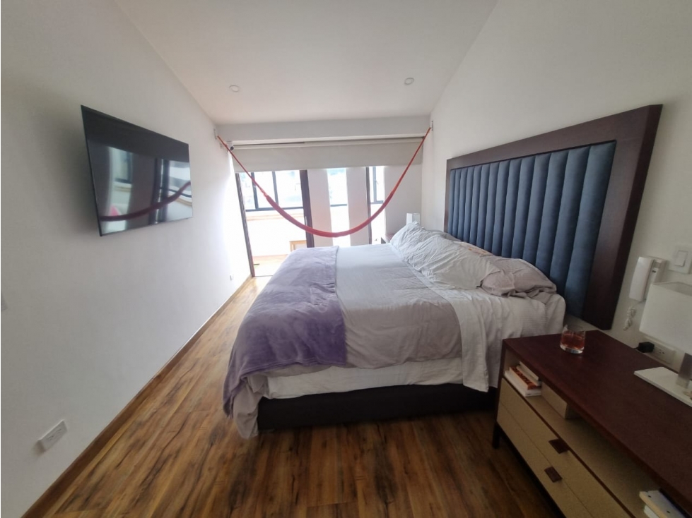 VENTA TOTALMENTE REMODELADO APTO SANTA BARBARA CENTRAL DUPLEX — foto 2