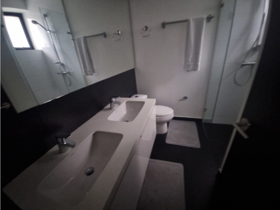 VENTA , RENTANDO APARTAMENTO CHICO RESERVADO — foto 3
