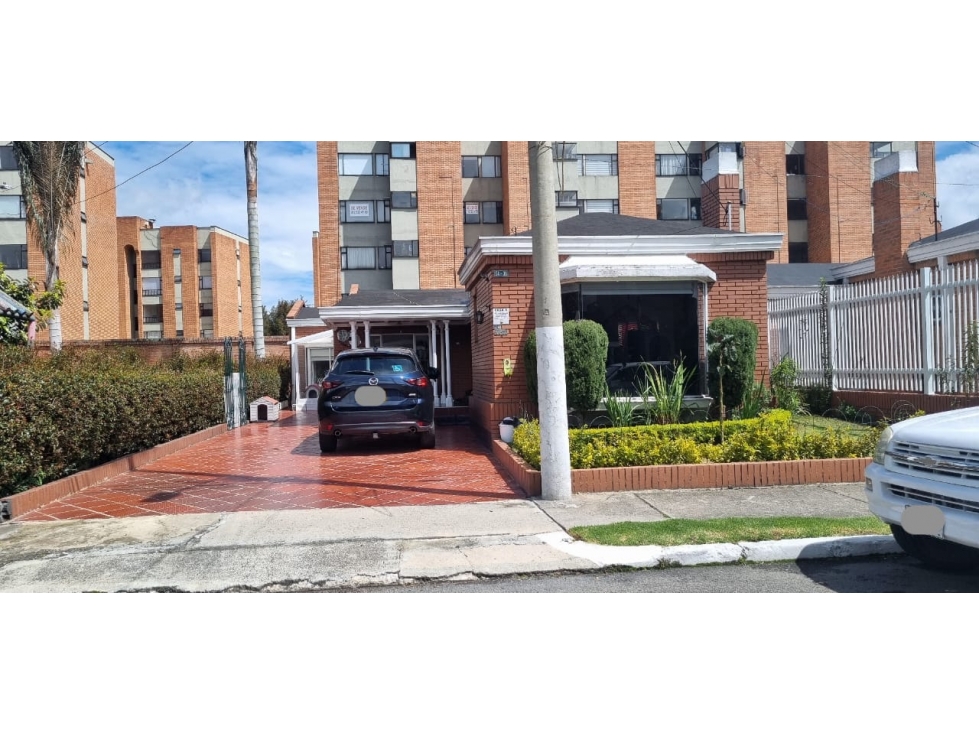 VENTA CASA RECREO DE LOS FRAYLES DENTRO CONJUNTO, TOTAL REMODELADA