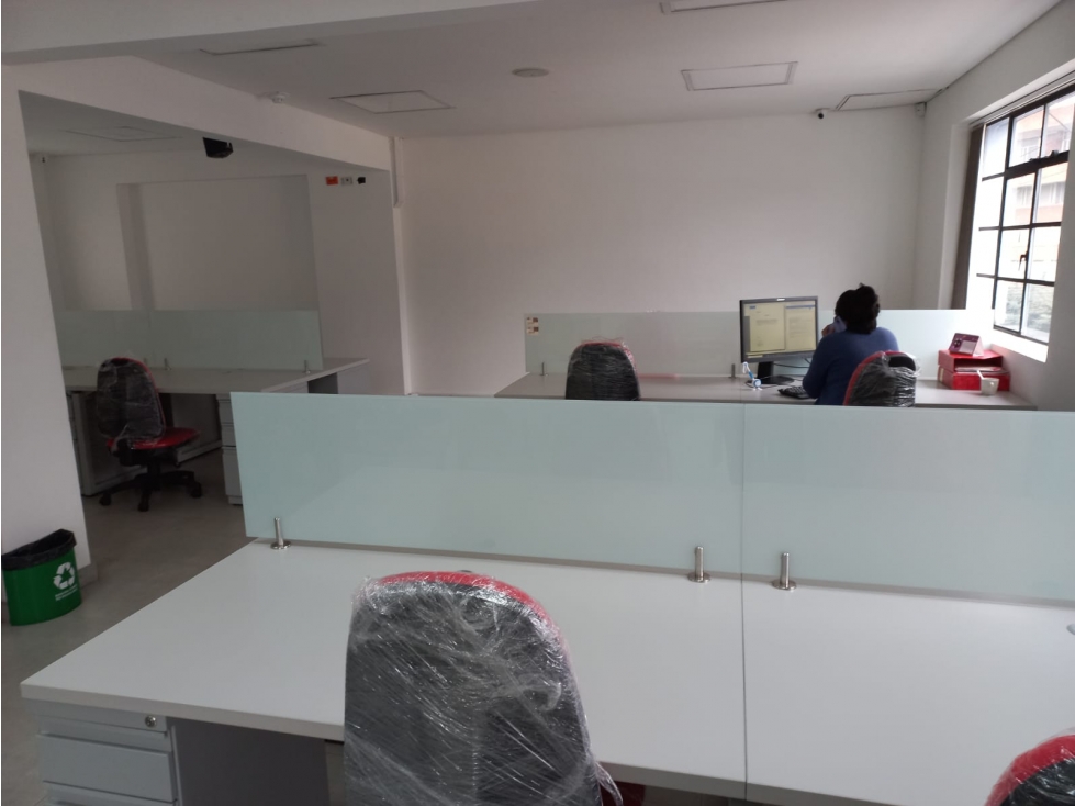 VENTA EDIFICIO REMODELADO OFICINAS LA SOLEDAD TEUSAQUILLO — foto 3