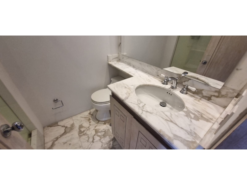 VENTA/ARRIENDO APARTAMENTO SANTA BARBARA ALTA USAQUEN CONJUNTO CERRADO — foto 4