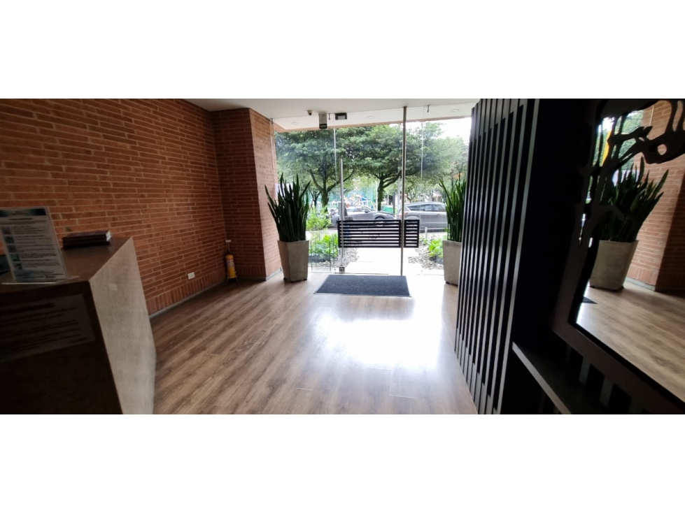 ARRIENDO AMOBLADO UNICAMENTE BELLISIMO y MODERNO APARTAMENTO EL NOGAL — foto 3