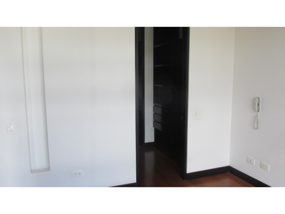OFERTA VENTA y RENTANDO APARTAMENTO SANTA BARBARA UNICENTRO — foto 4