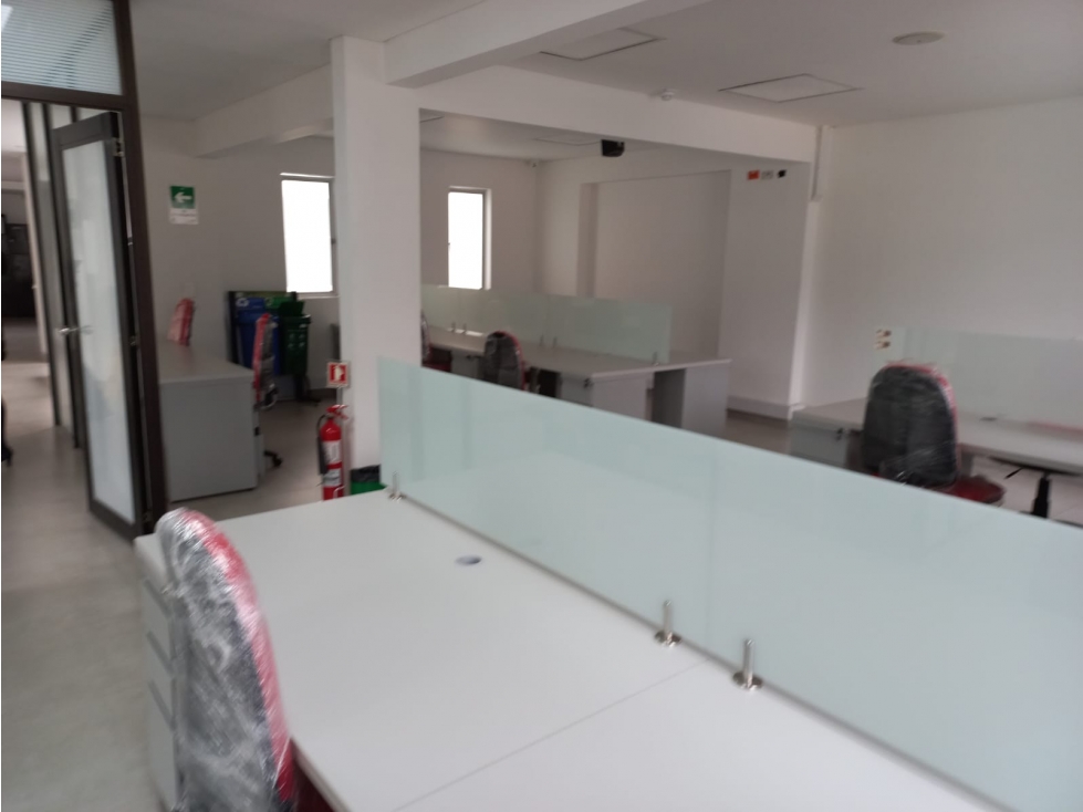 VENTA EDIFICIO REMODELADO OFICINAS LA SOLEDAD TEUSAQUILLO — foto 4