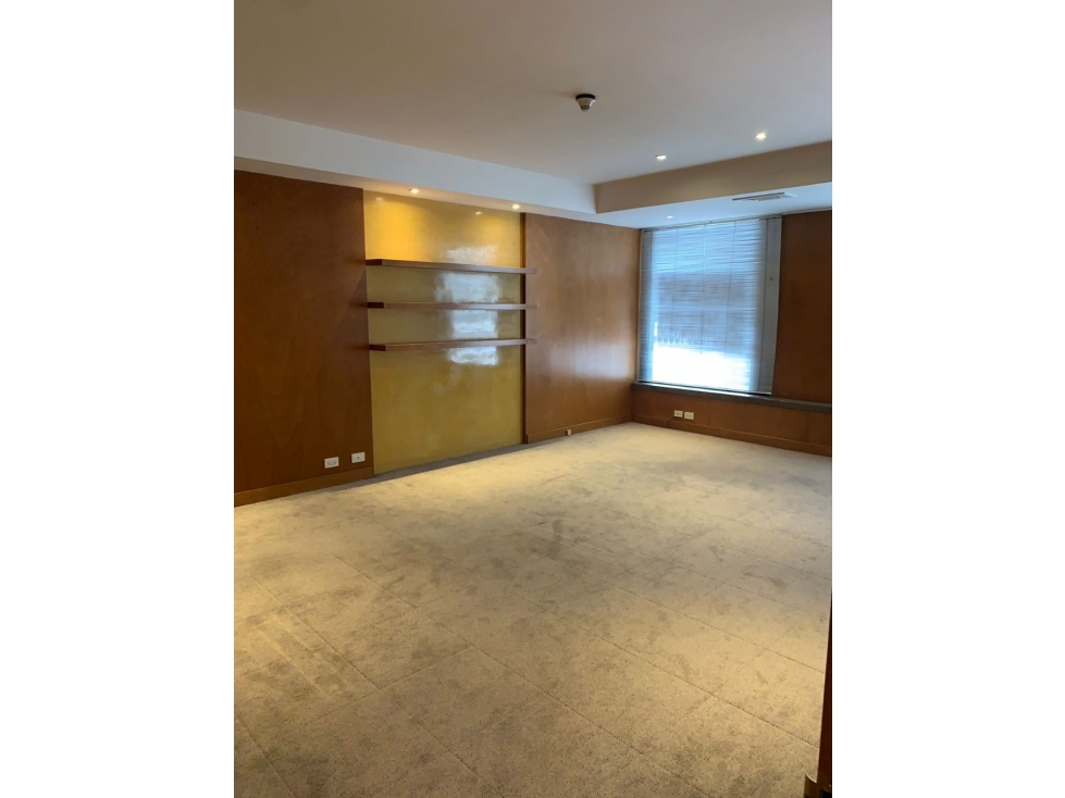 ARRIENDO OFICINA CHICO RESERVADO EDIFICIO CITIBANK, — foto 4