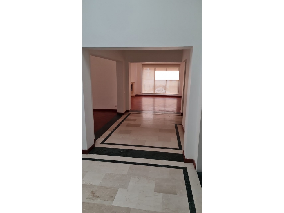 VENTA APARTAMENTO TIPO PENTHOUSE DUPLEX, SANTA BARBARA CENTRAL — foto 4