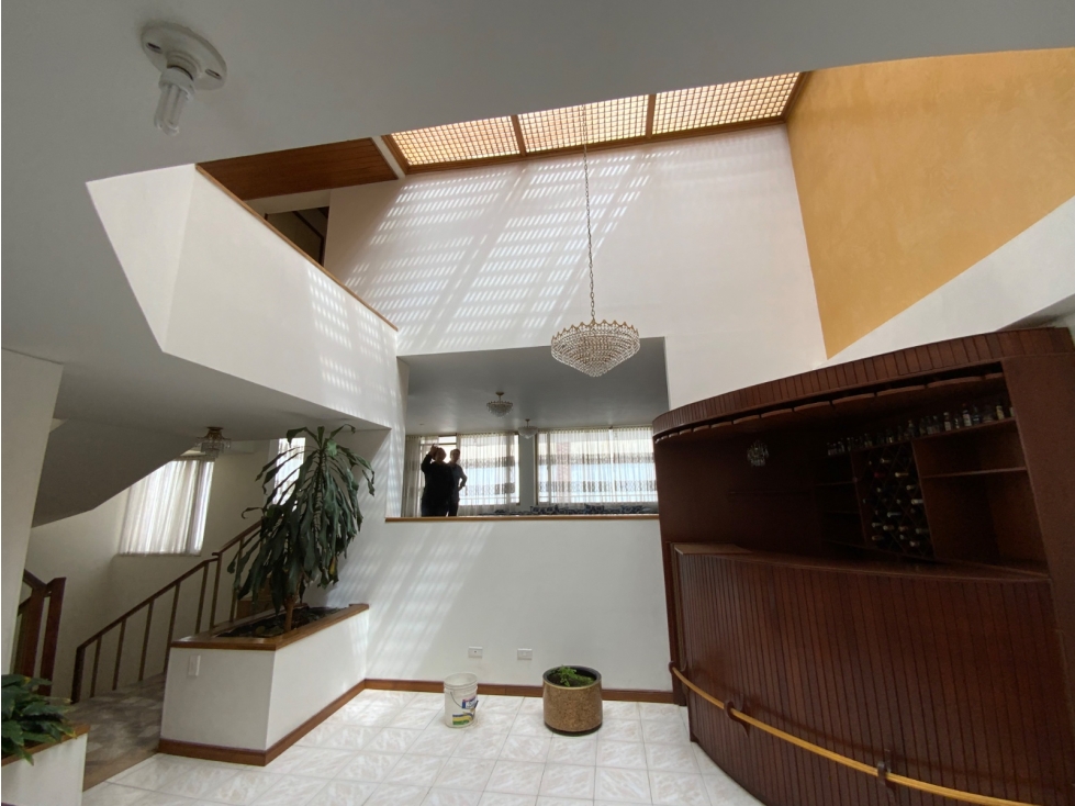 VENTA CASA ALHAMBRA INDEPENDIENTE EN CALLE CON VIGILANCIA, — foto 4