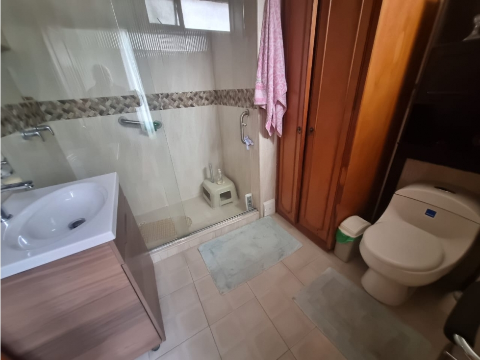 VENTA APTO PUENTE LARGO edificio SIN PORTERIA y SIN ASCENSOR — foto 4