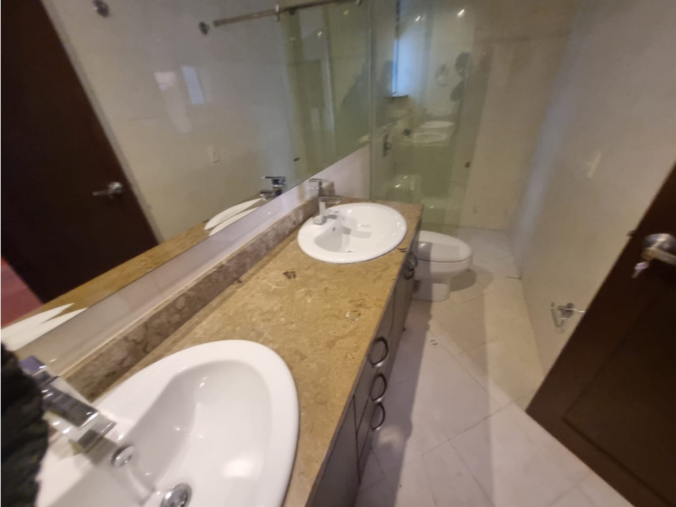 VENTA APARTAMENTO SANTA PAULA CON TERRAZOTA — foto 4