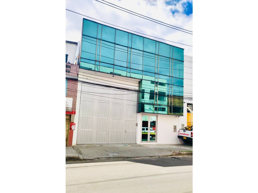 VENTA/PERMUTA BODEGA COMERCIAL Y/O INDUSTRIAL, Zona LA FLORESTA — foto 4