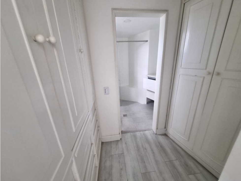 VENTA/ARRIENDO APARTAMENTO SANTA PAULA REMODELADO — foto 4