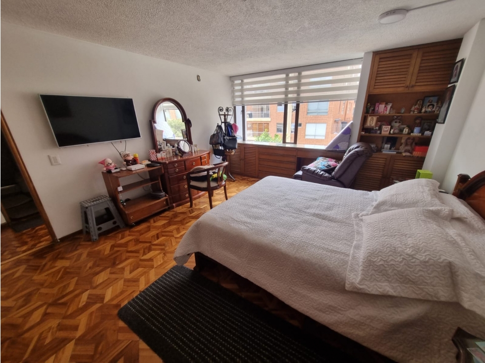 VENTA APARTAMENTO CHICO NAVARRA DUPLEX — foto 4