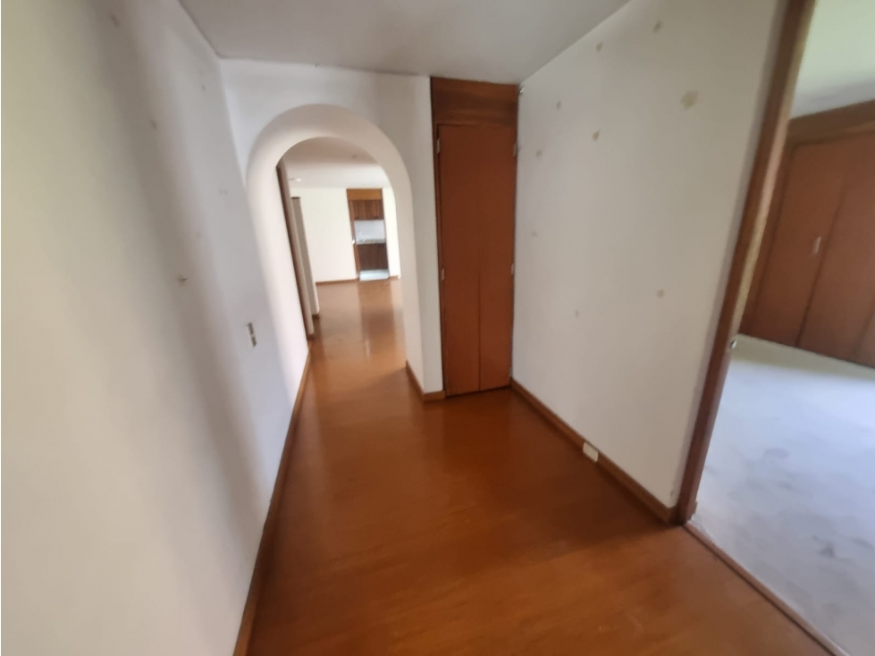 VENTA APARTAMENTO SANTA BARBARA CENTRAL EDIFICIO AUTOMATIZADO — foto 4