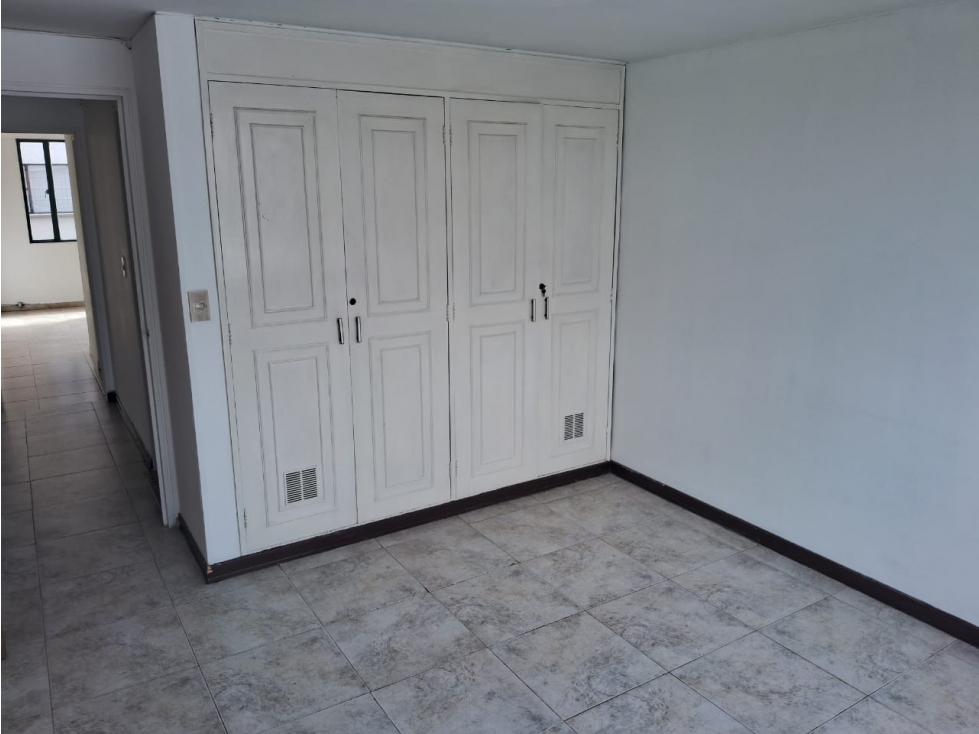 VENTA APARTAMENTO ALHAMBRA, 96 Mts — foto 4