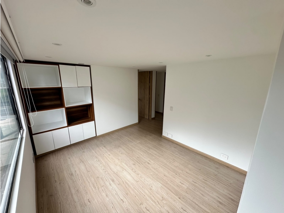 VENTA APTO SANTA BARBARA UNICENTRO BUGANVILLA, — foto 4