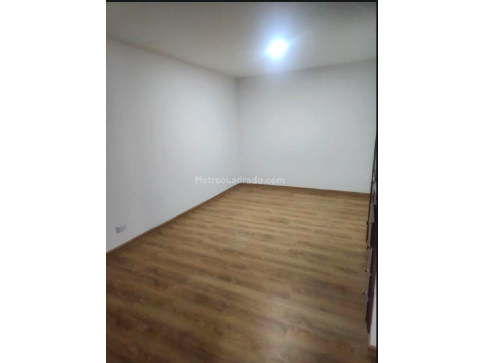 Ofrezco Arriendo Apartamento SANTA BARBARA UNICENTRO BUGANVILLA 170 — foto 4