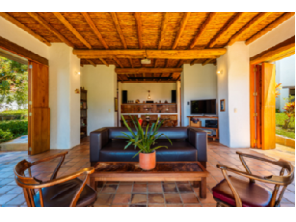 VENTA, EXTRAORDINARIA CASA EN BARICHARA PLENO CENTRO HISTÓRICO - 4