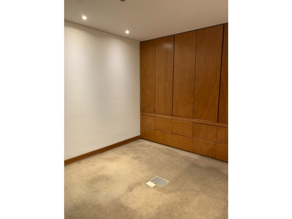 ARRIENDO OFICINA CHICO RESERVADO EDIFICIO CITIBANK, — foto 5