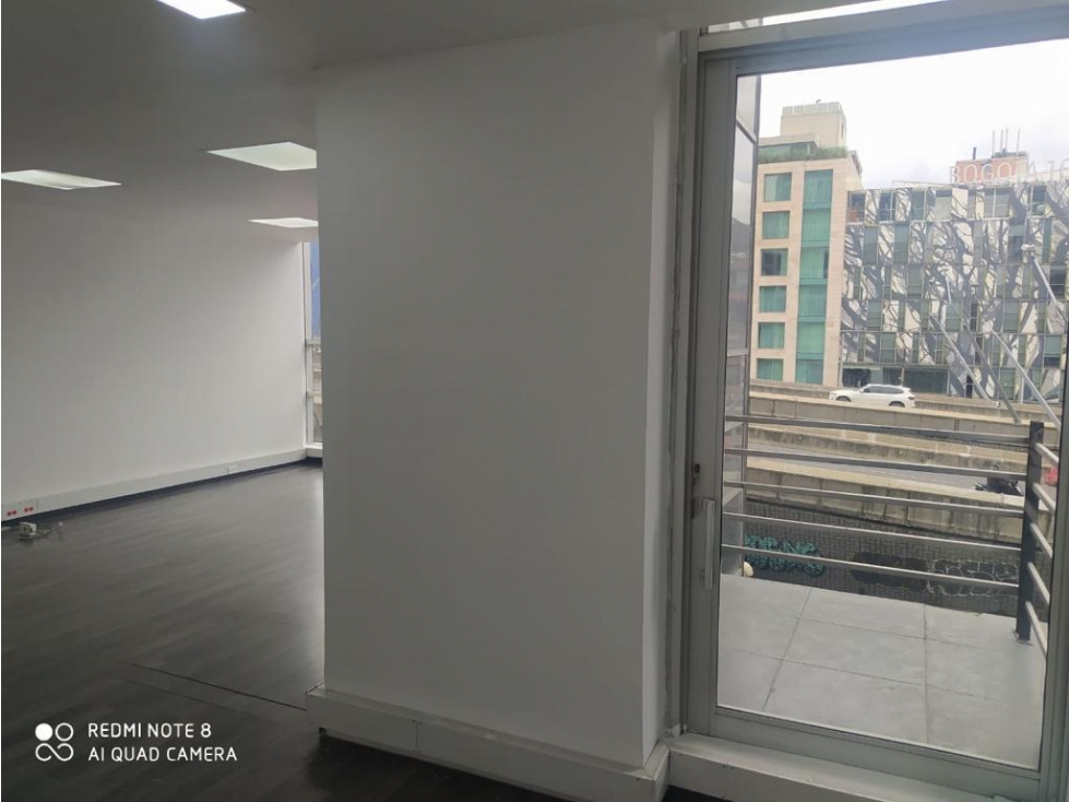 VENTA/ARRIENDO OFICINA CHICO Cll 100 — foto 5