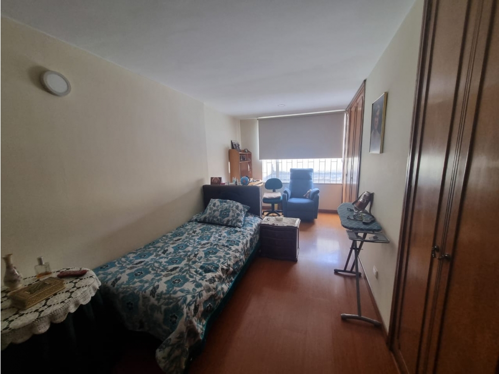 VENTA APTO PUENTE LARGO edificio SIN PORTERIA y SIN ASCENSOR — foto 5