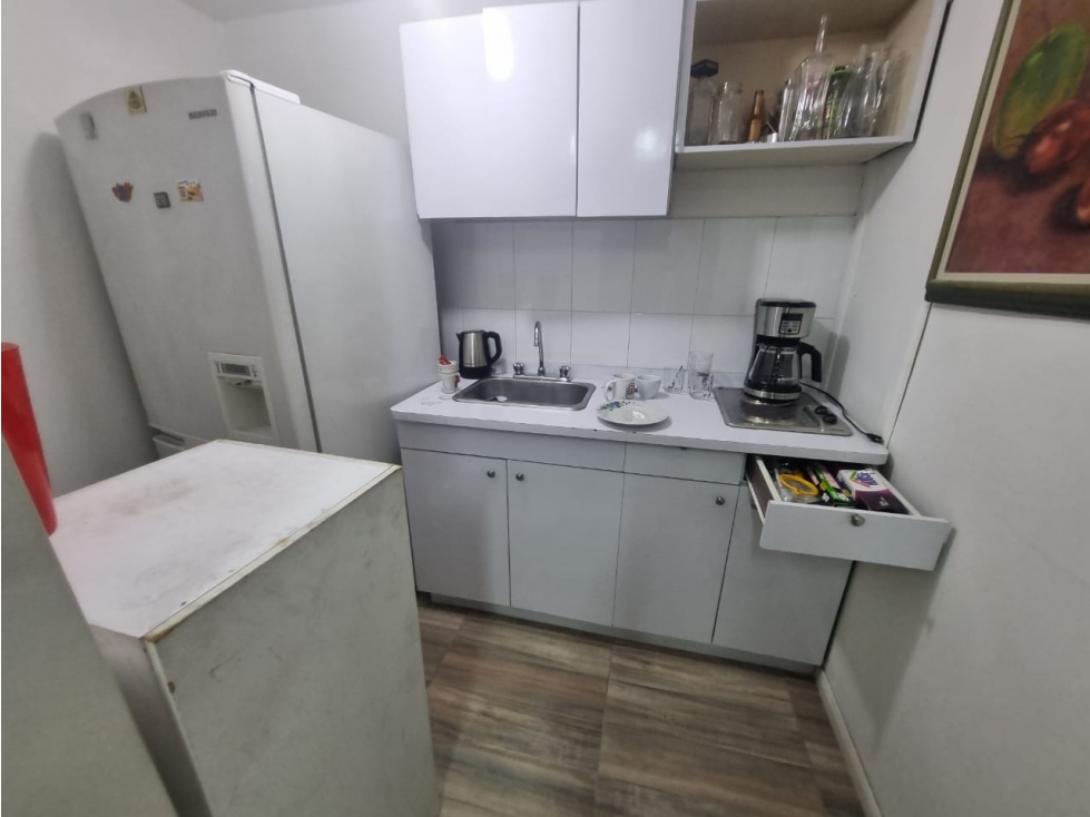 VENTA APARTAMENTO SANTA PAULA PARA REMODELACION TOTAL — foto 5