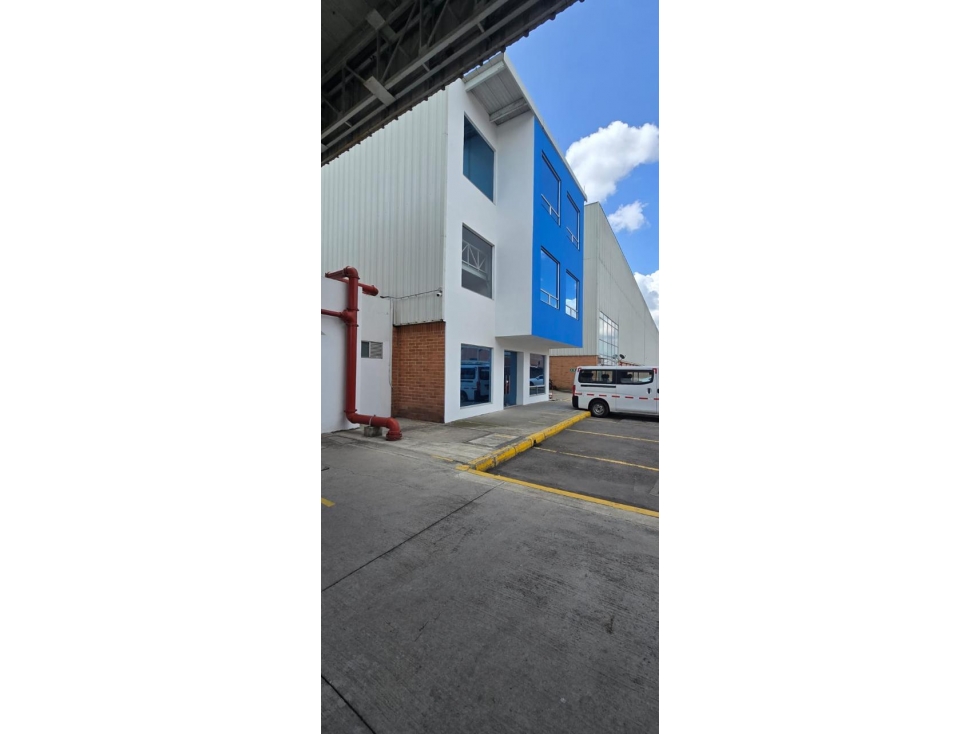 VENTA 2 BODEGAS UNIDAS CON DOBLE ENTRADA ADELANTE SIBERIA - 6