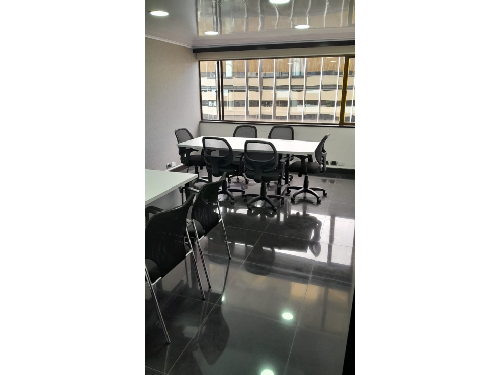 ARRIENDO REMODELADA Oficina *CENTRO 93* — foto 6