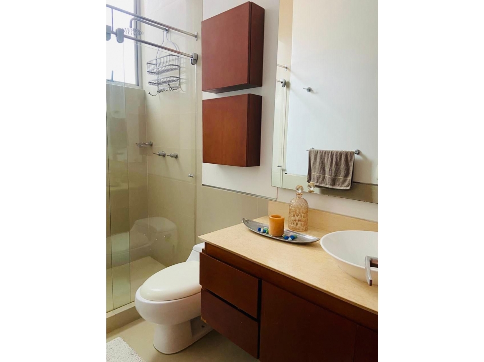 ARRIENDO AMOBLADO UNICAMENTE, APTO CHICO RESERVADO — foto 6