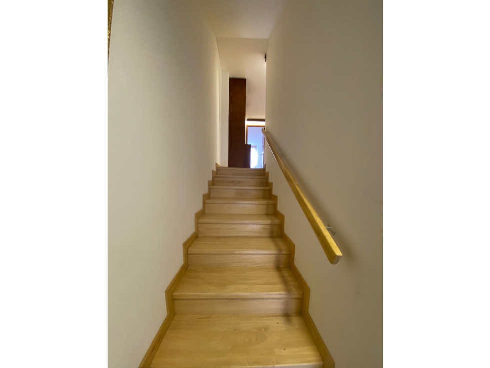 VENTA APARTAMENTO CONJUNTO MULTICENTRO SEMIDUPLEX REMODELADO, — foto 2