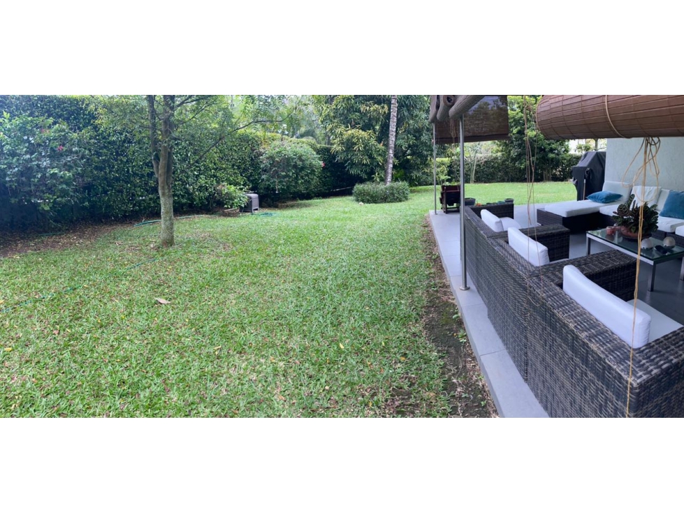 CASA EN ALTOS DE CIUDAD JARDIN EN UNIDAD CERRADA