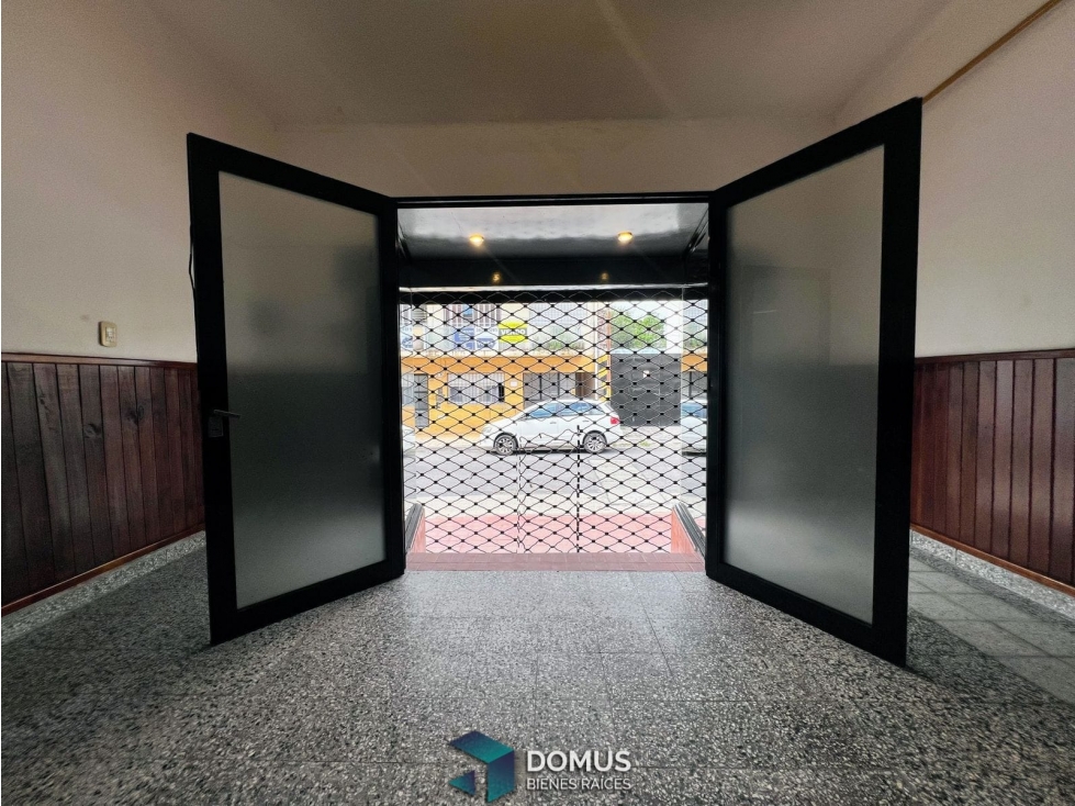 VENTA LOCAL COMERCIAL ALVARADO AL 200 - 3