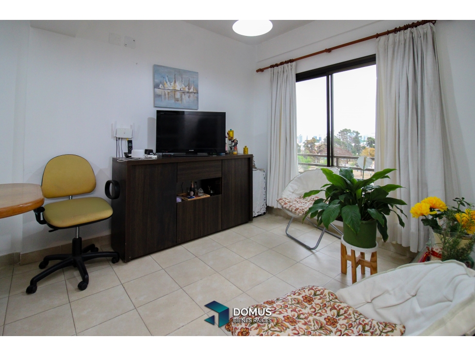 VENTA DPTO AV. REYES CATOLICOS AL 1500 - 6