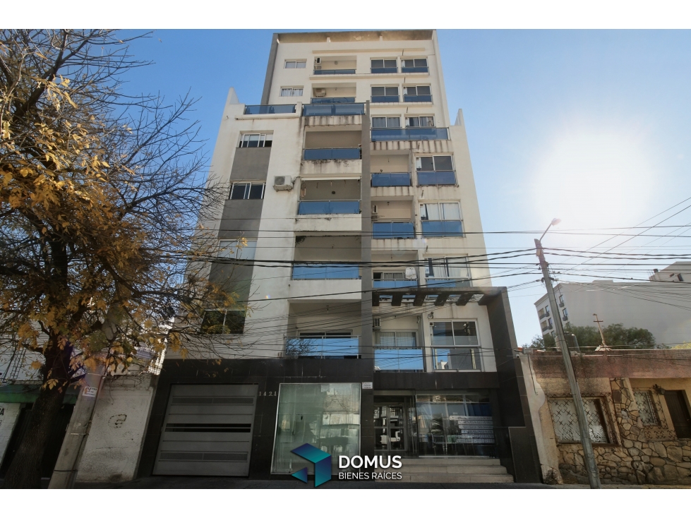 VENTA DEPARTAMENTO MACROCENTRO