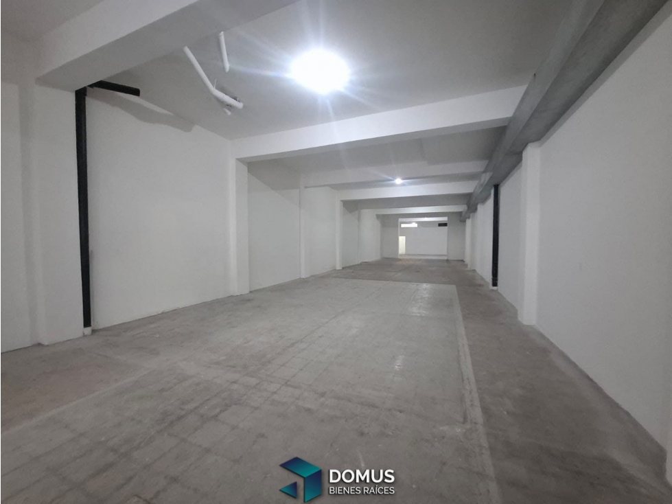 GALPON COMERCIAL EN ALQUILER - 3