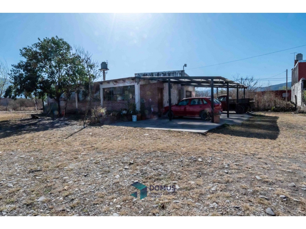 VENTA CASA CON TERRENO DE 1 HA EN EL ENCÓN - 1