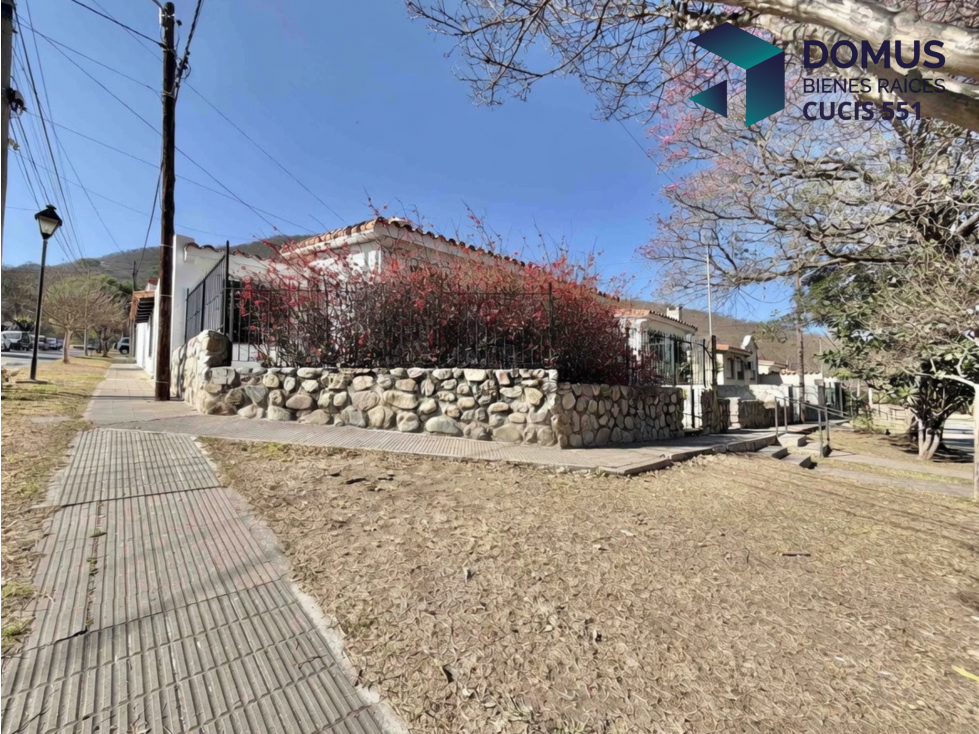 VENTA CASA ESQUINA BARRIO TRES CERRITOS - 2