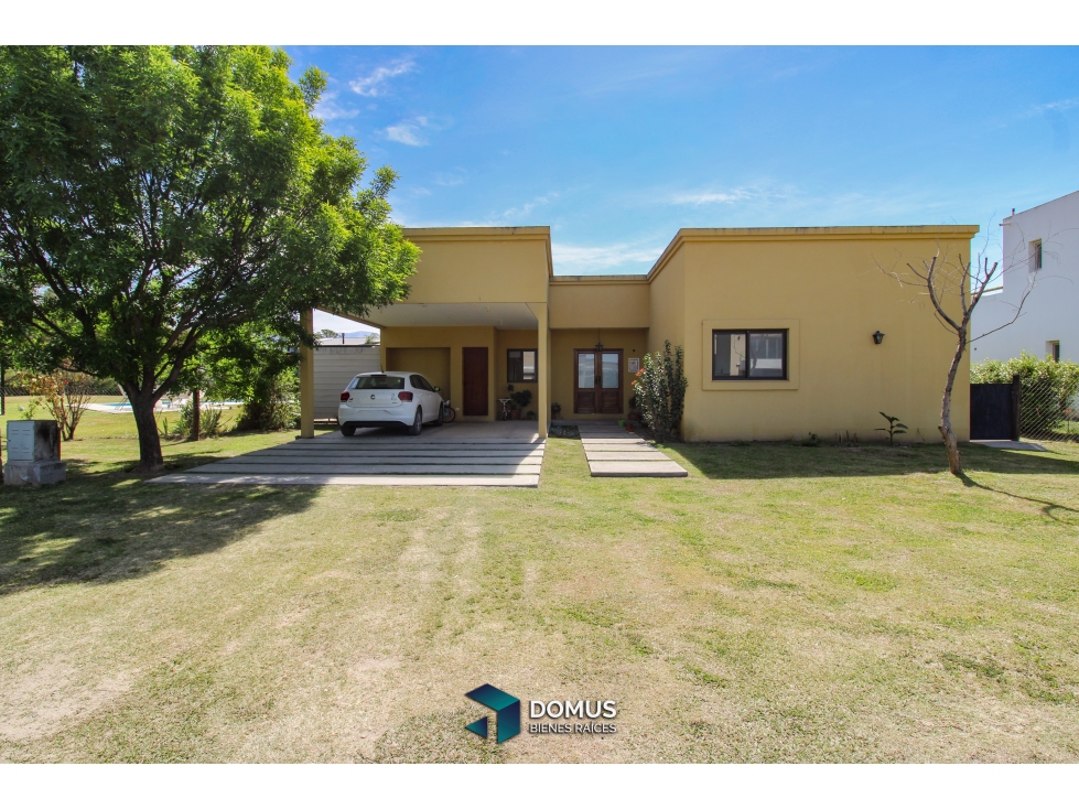 VENTA CASA EN JARDINES DE SAN LORENZO