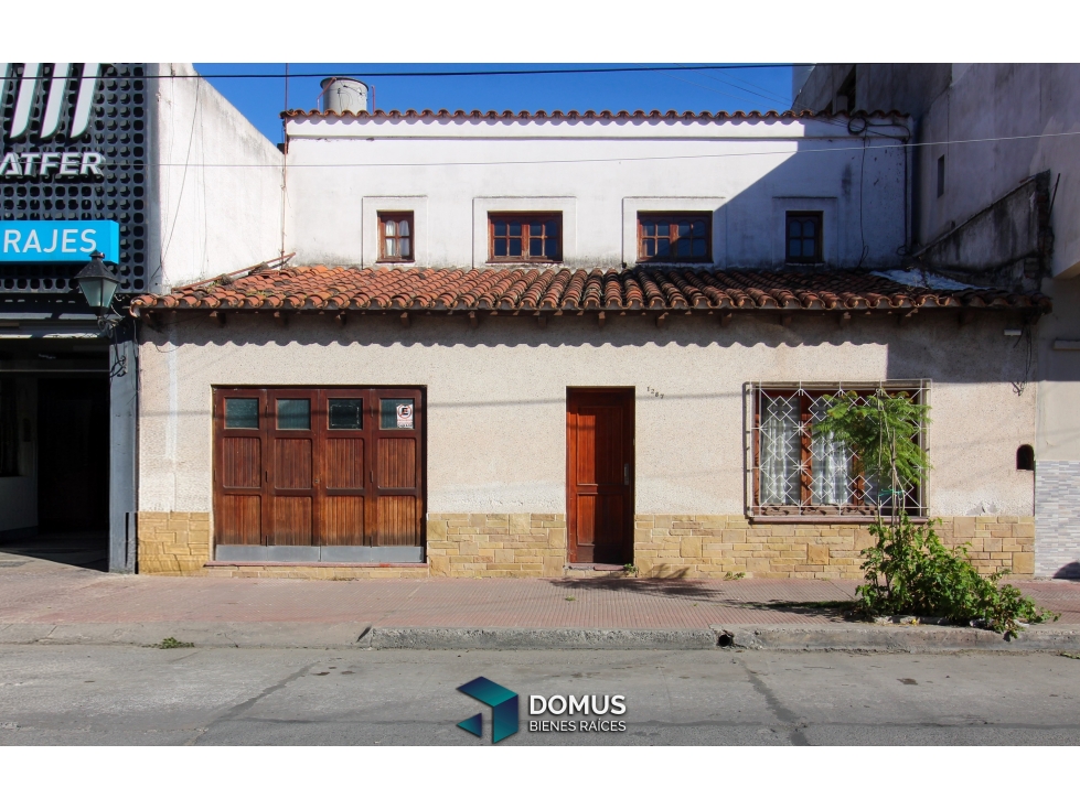 VENTA CASA URQUIZA 1200 MACROCENTRO - 2