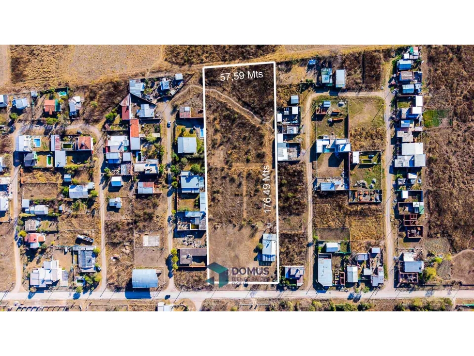 VENTA CASA CON TERRENO DE 1 HA EN EL ENCÓN - 4