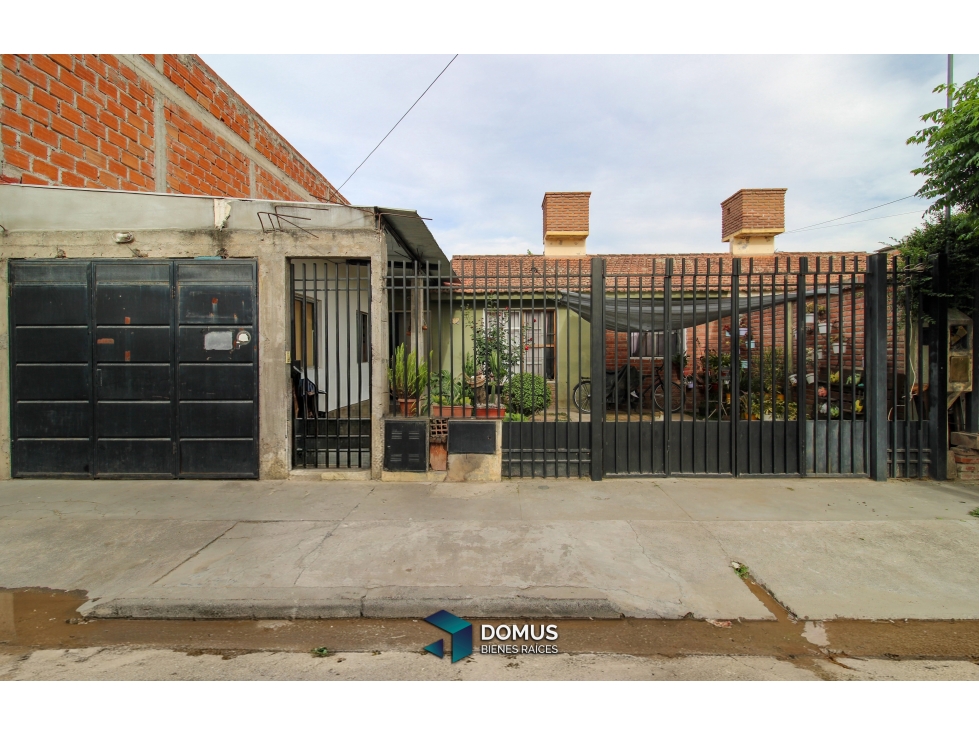 VENTA CASA BARRIO LOS LAPACHOS
