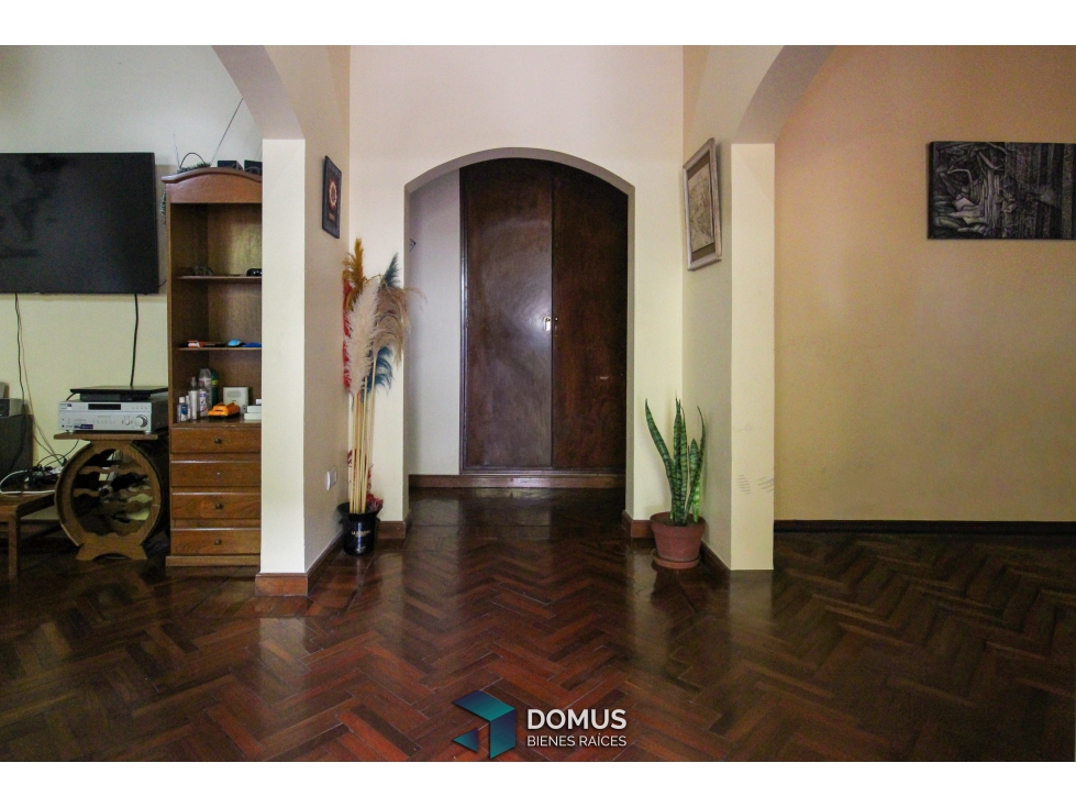 VENTA CASA AV. URUGUAY - 3