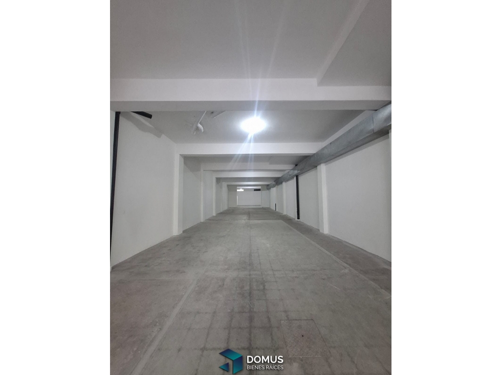 GALPON COMERCIAL EN ALQUILER - 4