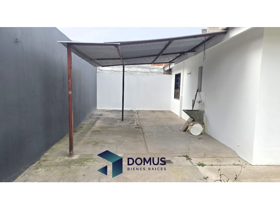 VENTA CASA ZONA SUR - BARRIO LOS TARCOS - 2