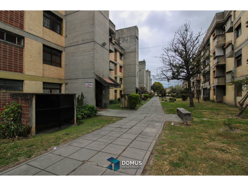 VENTA -DEPARTAMENTO BARRIO CASINO - 1