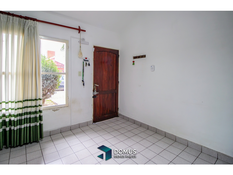VENTA CASA B° SAN CARLOS ZONA SUR - 4
