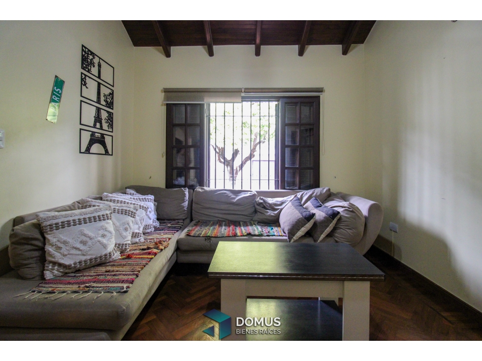 VENTA CASA AV. URUGUAY - 5