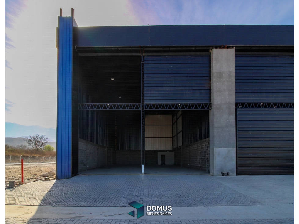 VENTA GALPON CIRCUNVALACION OESTE - 3