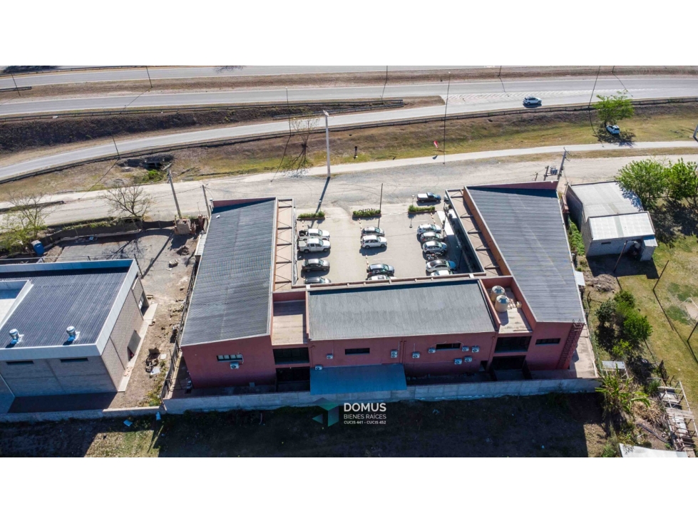 VENTA LOCAL COMERCIAL EN EL SITIO - SAN LORENZO CHICO - 4