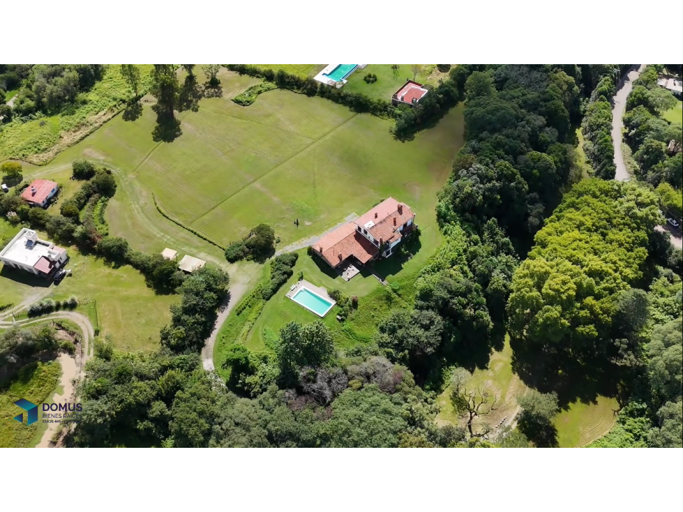VENTA IMPORTANTE PREDIO DE 4 HECTAREAS Y CASA LESSER ZONA CASTELLANOS