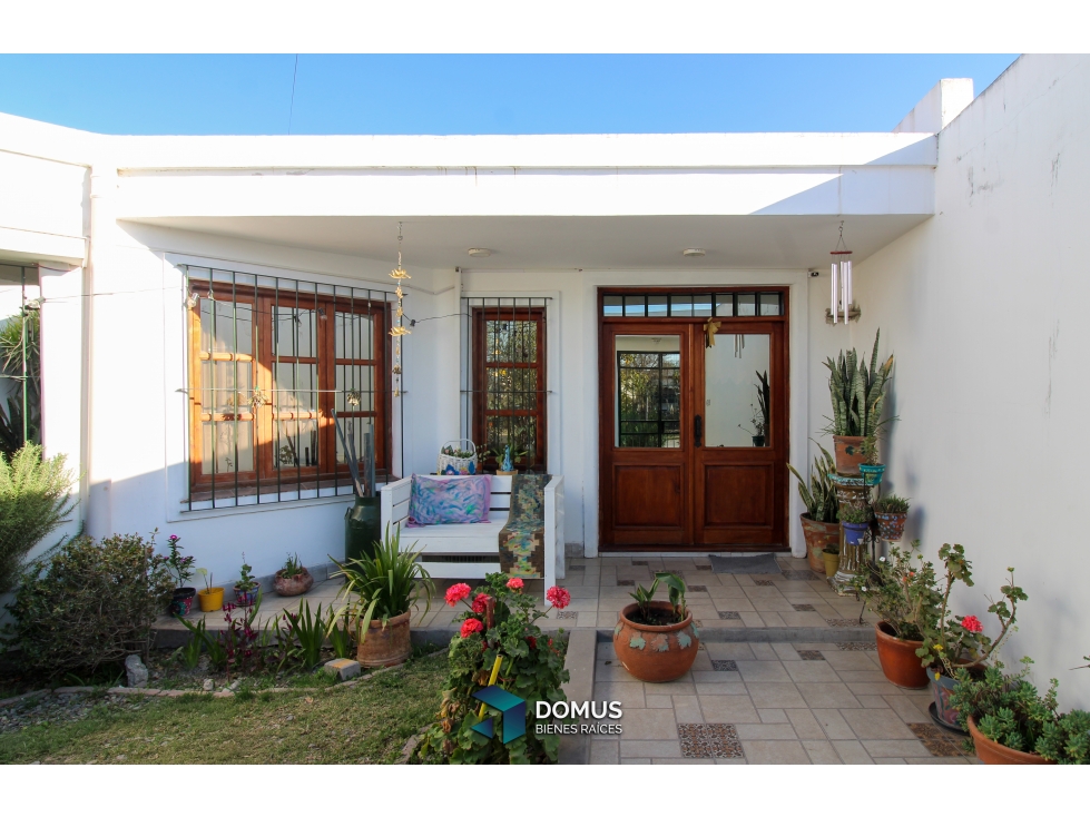 VENTA CASA EN SAN LORENZO CHICO BARRIO ABIERTO SEPTIEMBRE - 2